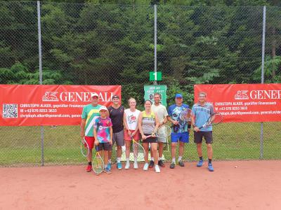 Bettina Stapfer und Manuel Schmidt gewinnen das Tennisbauernschnapsen 2023